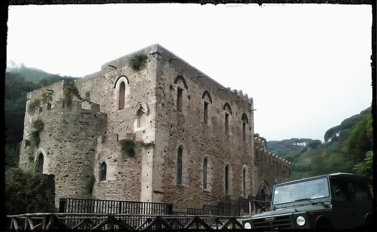 La Badia Hotel Messina Bagian luar foto